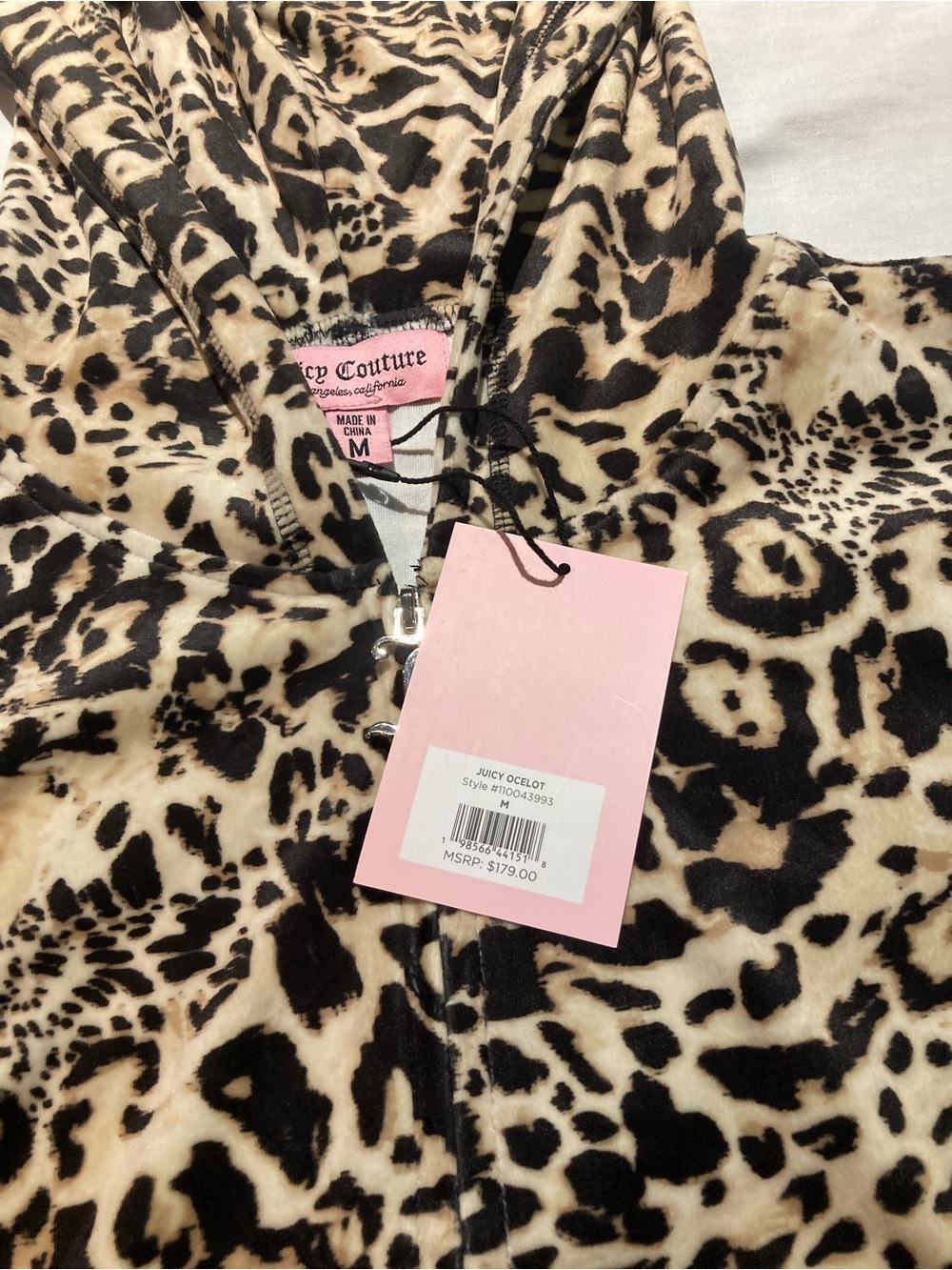 Juicy Couture Leopard Print Velour Track Suit, Women’s size medium, NWT! $179 - Picture 7 of 13